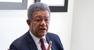 Leonel Fernández rechaza plan de ajuste fiscal del Gobierno
