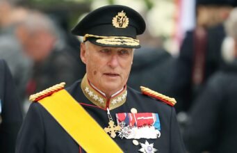 Hospitalizado en Tenerife el rey de Noruega