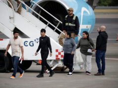 328 migrantes llegan a Venezuela en un vuelo procedente de EEUU