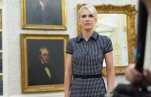 Trump regaló más de 38.000 euros en efectivo a Natalie Harp y a dos colaboradoras más