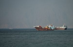 Irán ataca intereses de Washington en Baréin en respuesta al último bombardeo estadounidense