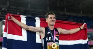 Jakob Ingebrigtsen corre como nunca y gana como siempre