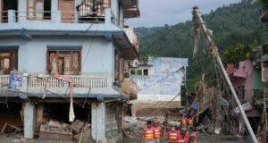 Rescatado uno de los tres españoles desaparecidos tras las riadas en Nepal