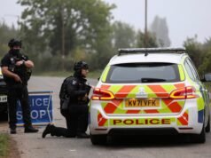 Uno de los cinco detenidos cerca de la base británica de Fairford llamó él mismo a la policía antes de su detención