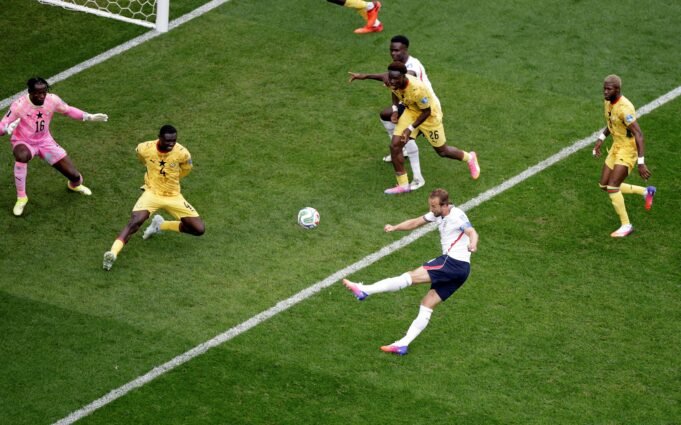 Inglaterra se atasca con Ghana y se jugará la primera plaza del grupo en la última jornada