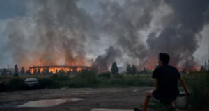 Al menos 17 muertos en ataques rusos con misiles balísticos y drones en la región de Kiev