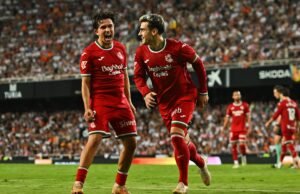 La Real Sociedad se aprovecha de un Valencia demasiado torpe