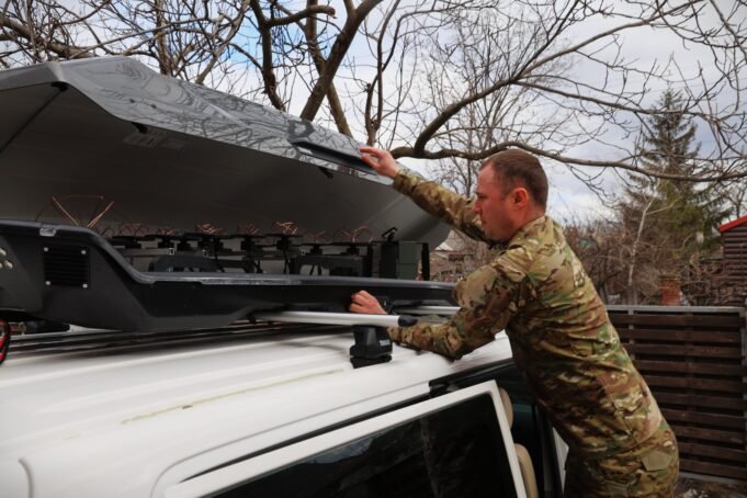 Los sótanos del frente de combate donde Ucrania se especializa en la guerra electrónica