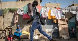 Las anunciadas reformas en Senegal encallan en rivalidades internas y una deuda estratosférica