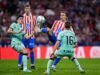 El Atlético gana al Athletic, pero pierde a Barrios