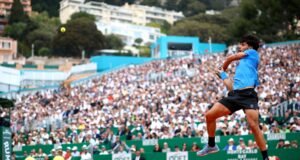 Alcaraz, con menos dudas y 300 victorias hacia las semifinales de Montecarlo