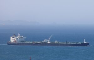 Estados Unidos lanza nuevos golpes contra Irán como represalia por los ataques contra petroleros en Ormuz