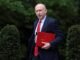 Dimite el ministro de Defensa de Reino Unido, John Healey, por desacuerdos sobre el gasto militar
