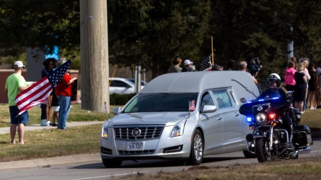 DUGOX5JSVBIXNIKK7IPIRRBZ7A