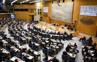 Suecia aprueba una ley de “buena conducta” para expulsar a los migrantes por motivos como tener una deuda o no declarar un empleo