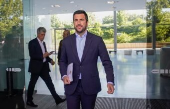 La Junta Electoral del Real Madrid aprueba la candidatura de Enrique Riquelme y el club celebrará elecciones por primera vez en 20 años