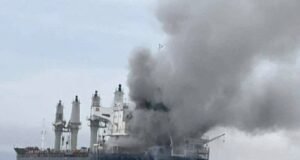 La batalla en el estrecho de Ormuz se recrudece con el ataque a tres buques de carga