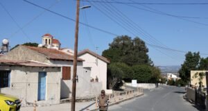 Akrotiri, un pueblo fantasma en Chipre por la amenaza de la guerra en Oriente Próximo