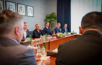 Los negociadores para la paz entre Ucrania y Rusia acuerdan un intercambio de prisioneros de guerra