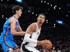 Aday Mara debuta en la NBA con una gran actuación ante Wembanyama