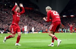 El Liverpool se ilumina ante un accidentado Galatasaray