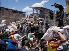 Colombia se vuelca en el rescate de los supervivientes del terremoto: “No se desgasten aquí, la única señal de vida es en el otro lado”