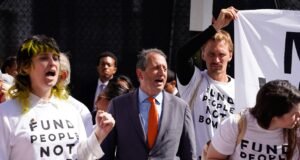 Israel detiene brevemente en Cisjordania al candidato demócrata estadounidense Brad Lander