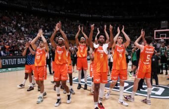 Un Valencia inalterable y un Barcelona en alza se disputan la Liga ACB