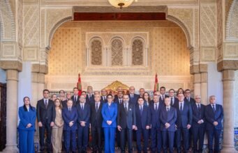 Fátima Mansouri nombra nuevo Gobierno en Marruecos con el jefe del fútbol al frente de Economía