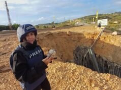 Hallada muerta bajo los escombros una periodista alcanzada por los bombardeos de Israel en el sur de Líbano