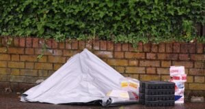 Un hombre intenta decapitar a otro en el norte de Belfast antes de ser detenido