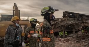 Los rescatistas mexicanos en Venezuela: “Es una de las tragedias más grandes a las que hemos asistido”