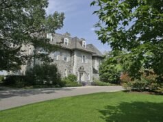 Cirugía para la mansión más famosa de Canadá
