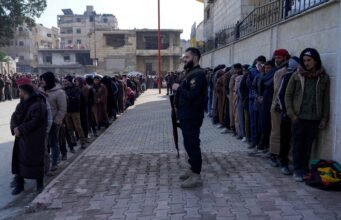 Las fuerzas kurdas pactan con el Gobierno de Siria su integración administrativa y militar en el Estado