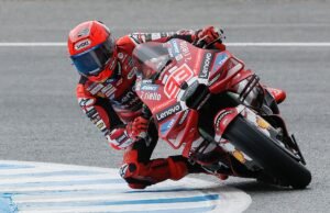 Marc Márquez baila sobre el agua en Jerez para conseguir la ‘pole’ en el GP de España