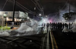 La violencia por las protestas contra la política migratoria de Trump estalla en Nueva Jersey: “Fuera los fascistas del ICE”
