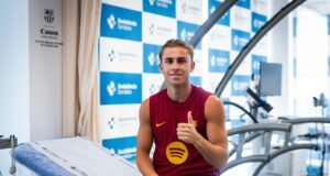 El FC Barcelona empieza la pretemporada bajo mínimos y con la operación Julián Álvarez en el aire