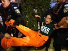 La policía arresta a 17 personas en la mayor manifestación en Israel contra la guerra de Irán