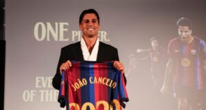 Cancelo regresa al Barcelona hasta 2029