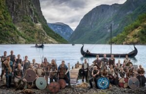 Noruega viste a Haaland, Odegaard y el resto de sus jugadores de vikingos para anunciar su regreso al Mundial