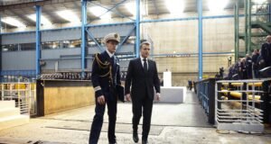 Francia acepta la cesión a EE UU de una de sus bases con la “garantía” de que no se usará contra Irán