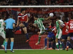 Bartra impulsa a un Betis que se estrena con victoria en Lille