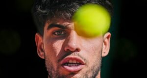 Alcaraz, baja en el Godó por una lesión en el brazo