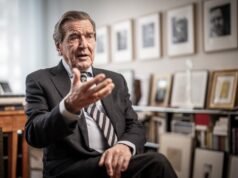 La propuesta rusa de Schröder como mediador para Ucrania recibe un doble portazo de Alemania y de la UE