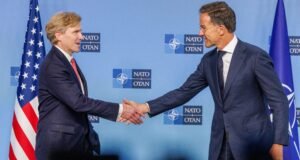 EE UU reafirma su compromiso con la OTAN pero insta a Europa a hacer más en defensa