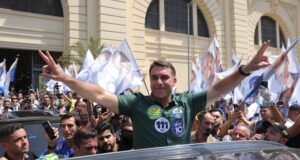 Las propuestas de Flávio Bolsonaro: menos burocracia y seguridad al estilo Bukele