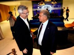 Joan Laporta y Víctor Font elevan la tensión de las elecciones entre reproches tras la irrupción en campaña de Xavi y el nombre de Messi