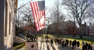 El Departamento de Justicia de Estados Unidos demanda a Harvard por supuesto antisemitismo
