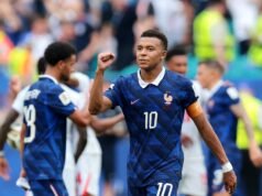 Inglaterra es tercera en una bacanal histórica (6-4) y Mbappé se convierte en el máximo goleador de la historia de los Mundiales