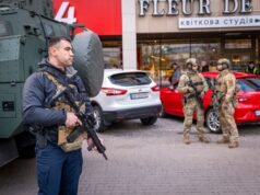 Un exmilitar asesina a tiros a seis personas en Kiev